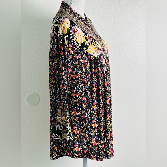 Free People Wildflower Fields Henley Tunic Boho Top Size Medium - Picture 2 of 9